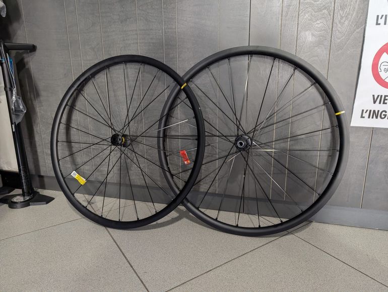 Mavic Ksyrium S Disc 2023 bike d'occasion — image 3 sur 4