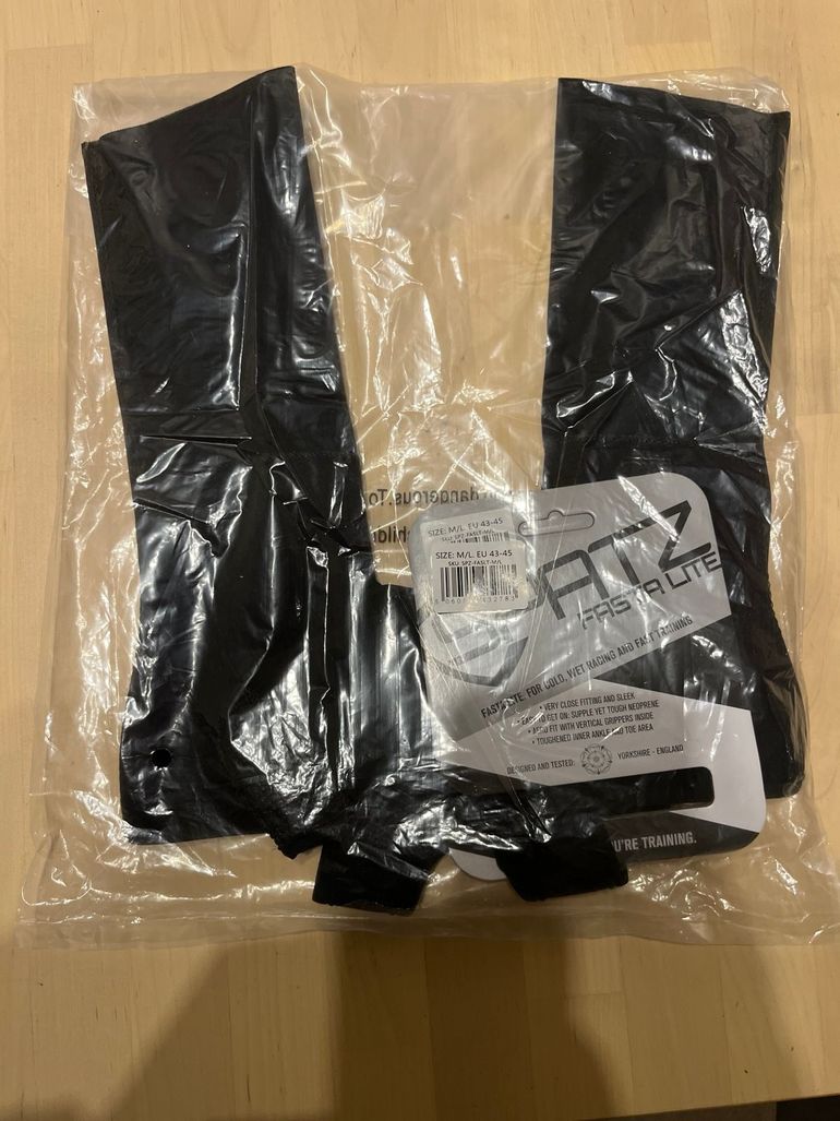 Used Spatzwear Fasta Lite Überschuhe Schwarz M-L Neu 2025 bike — image 3 of 3