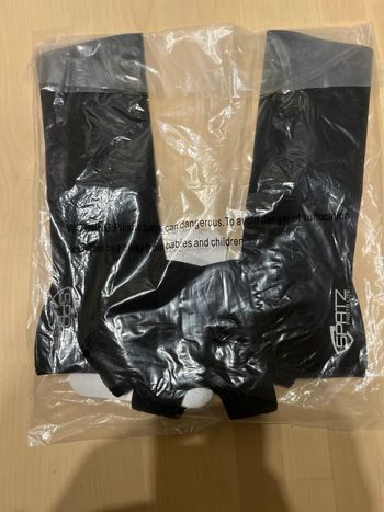 Used Spatzwear Fasta Lite Überschuhe Schwarz M-L Neu 2025 bike — image 2 of 3