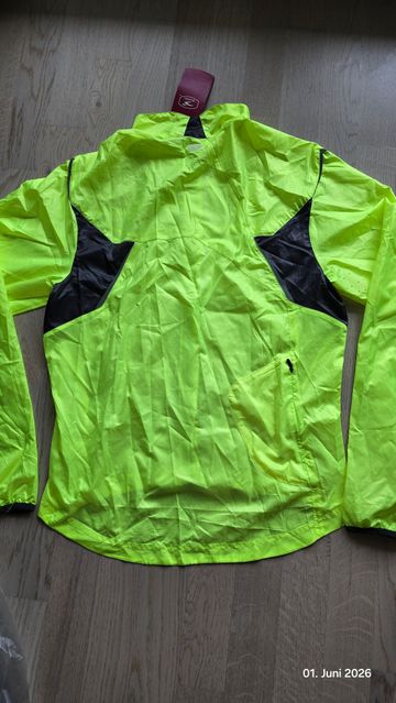Used Sugoi Helium Jacke 2010 bike — image 2 of 3