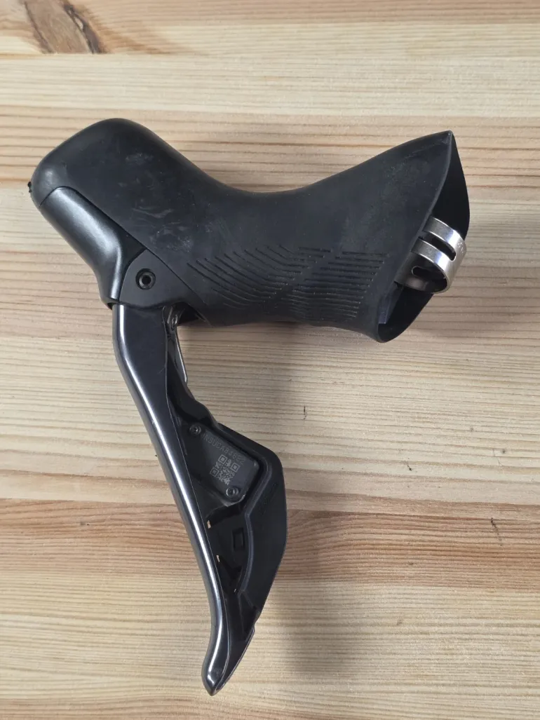 Used Shimano Ultegra Di2 ST-R8170RF 2025 bike — image 2 of 5
