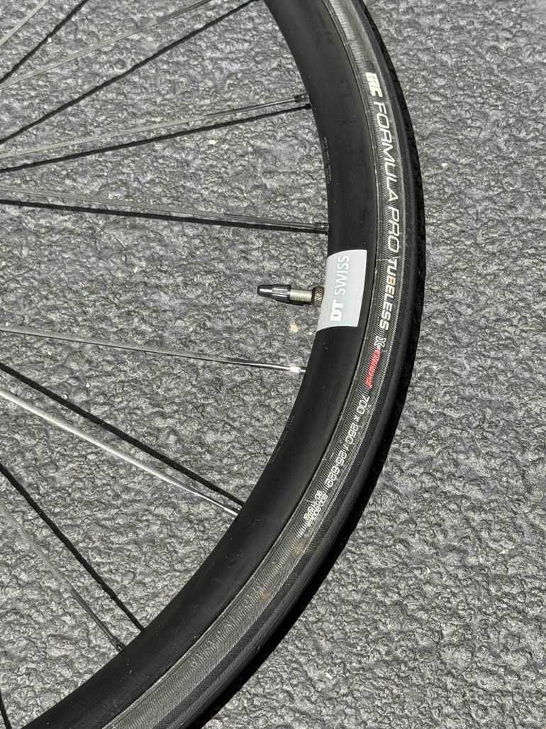 Used Dt Swiss CR 1600 Spline Wheelset bike — image 3 of 4