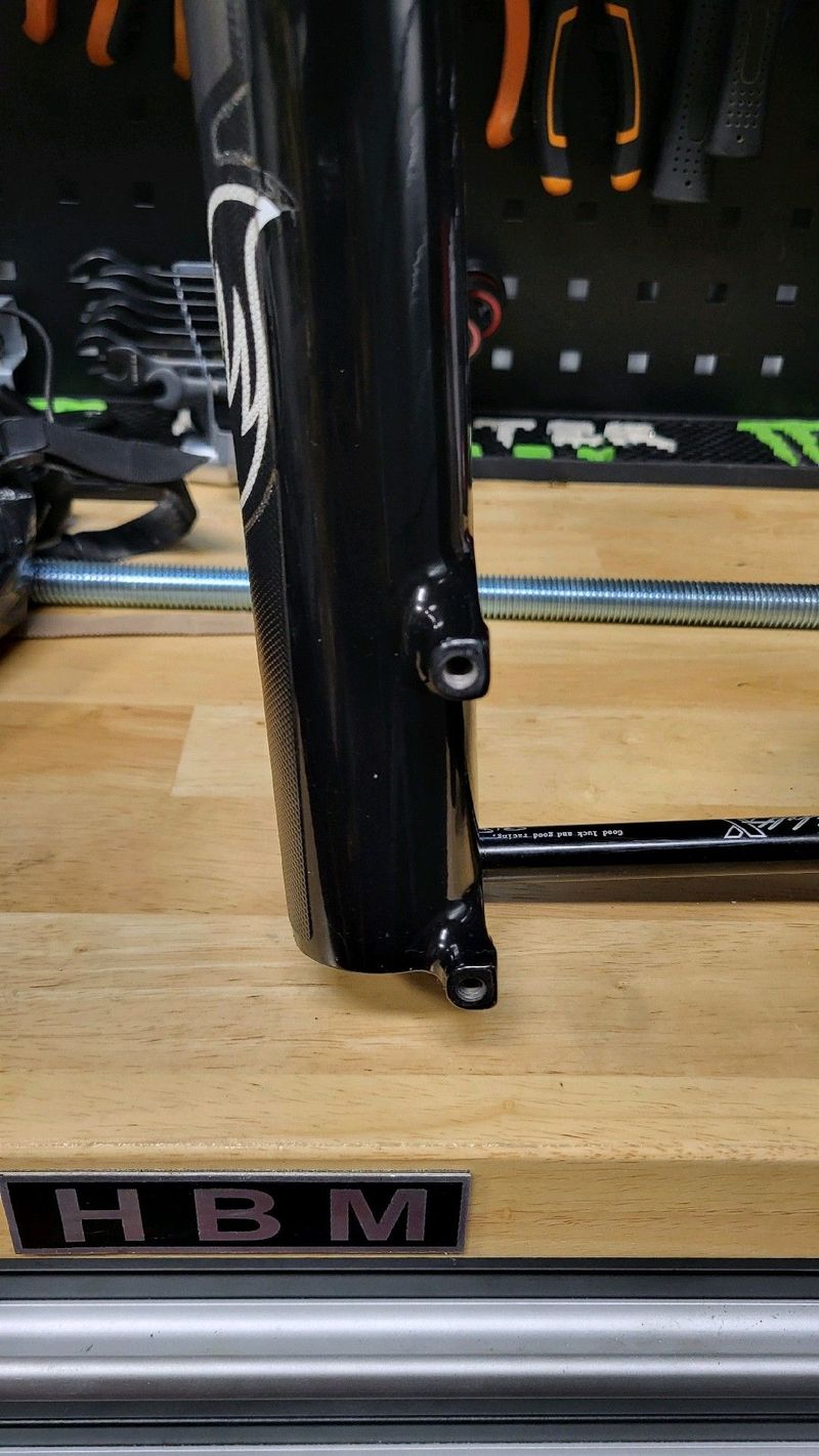 Used Fox 38 Performance Elite Fork bike — image 5 of 6