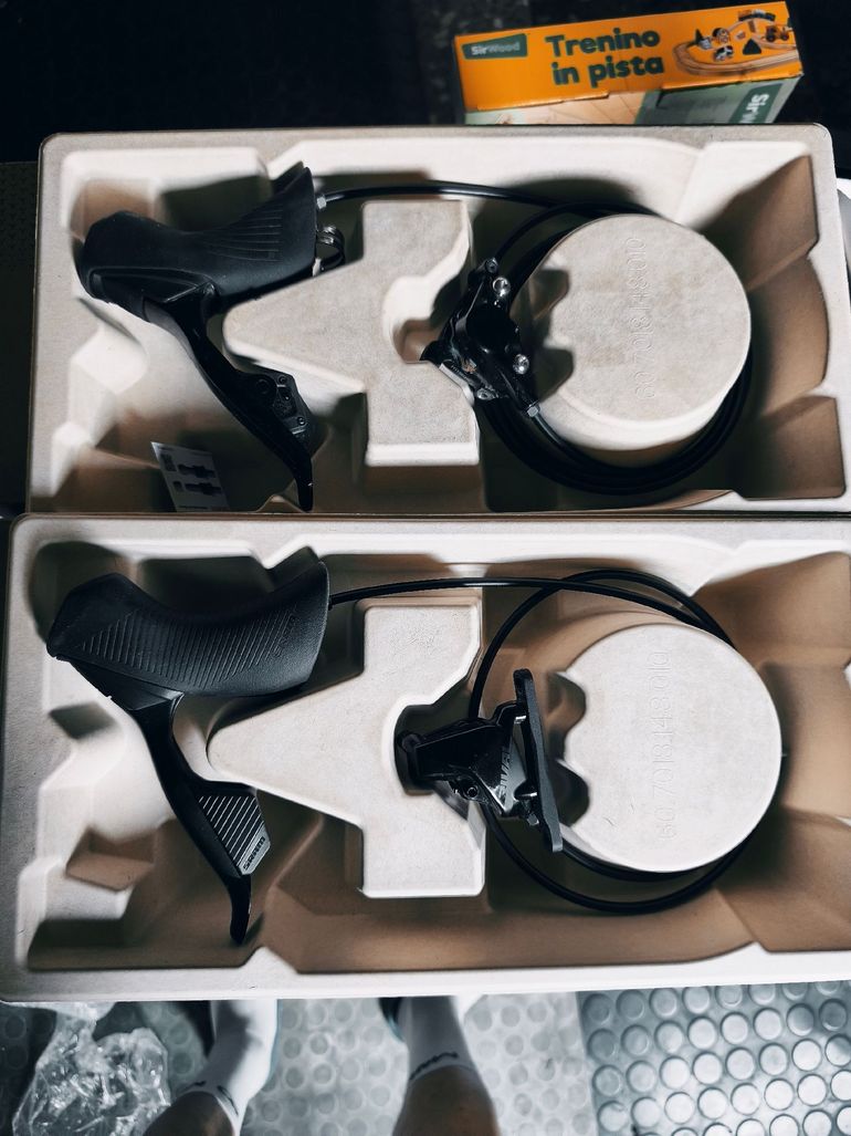 Used Sram Rival DoubleTap Control Levers 2022 bike — image 1 of 3