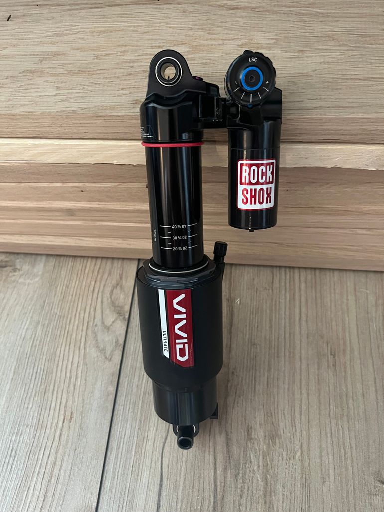 Used RockShox Vivid Air Shock 2025 bike — image 4 of 9