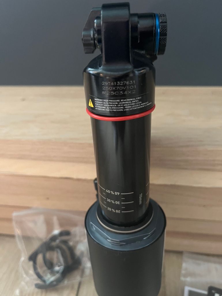 Used RockShox Vivid Air Shock 2025 bike — image 6 of 9