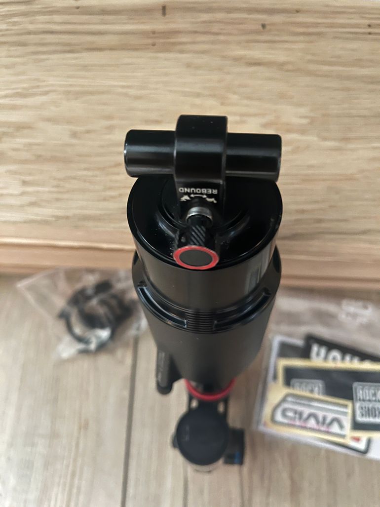 Used RockShox Vivid Air Shock 2025 bike — image 8 of 9