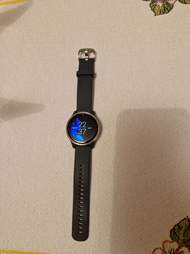 Used Garmin Venu GPS Smartwatch 2022 bike — image 2 of 6