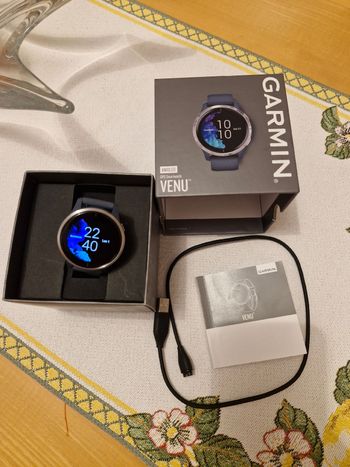 Used Garmin Venu GPS Smartwatch 2022 bike — image 6 of 6