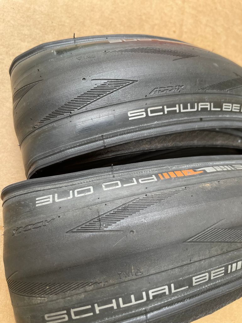Used Schwalbe Pro One TLE Rennrad Reifen Mantel 32-622 (32/700c/28x1.25) bike — image 3 of 4