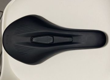 Fizik Vento Argo 140 Saddle Saddles & Seatposts usato