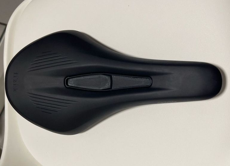 Used Fizik Vento Argo 140 Saddle bike — image 1 of 2