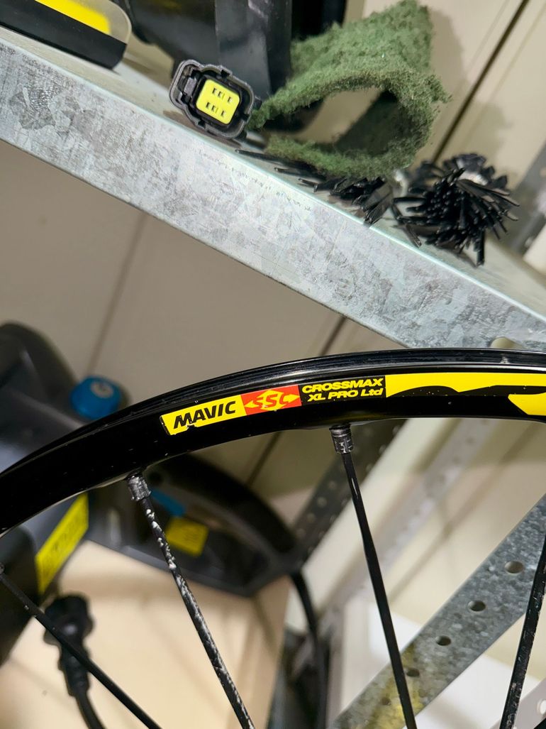 Used Mavic Crossmax XL Pro Ltd 27.5 bike — image 3 of 7
