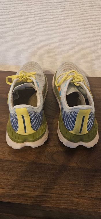 Used Hoka Mach 5 bike — image 2 of 4