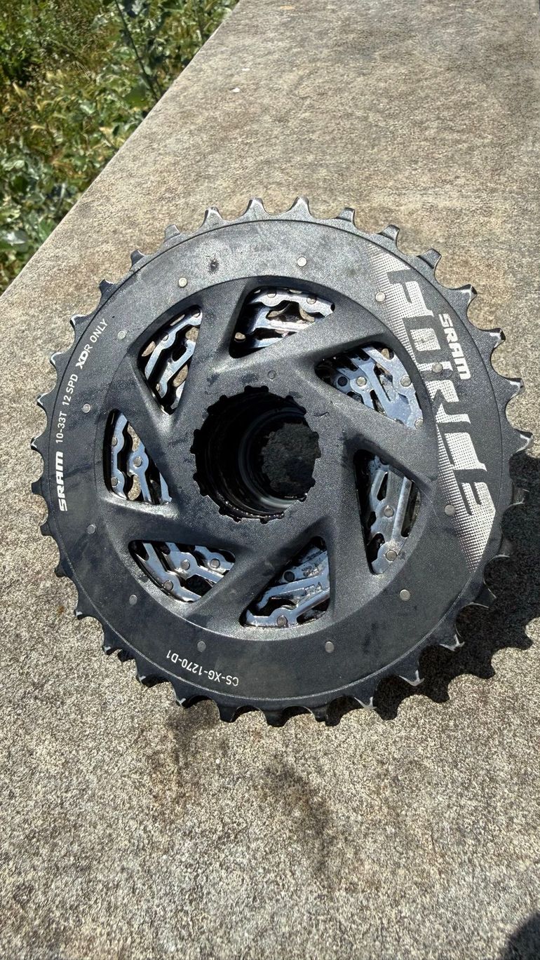Used Sram Force 12v XDR XG1270 2022 bike — image 3 of 3