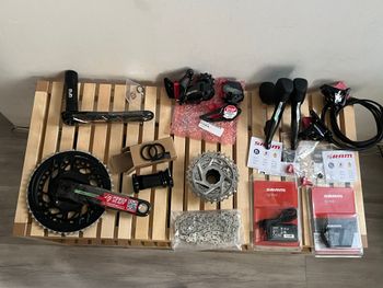 Used Sram Force eTap AXS 2x12V bike — image 9 of 15