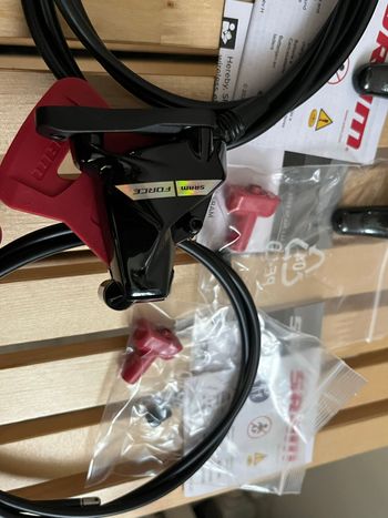 Used Sram Force eTap AXS 2x12V bike — image 15 of 15