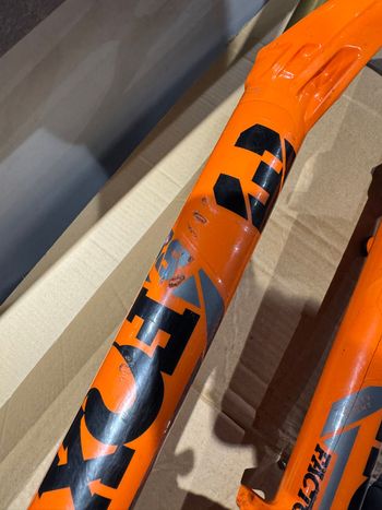 Used Fox 38 Factory Grip 2 Fork Kashima bike — image 15 of 20
