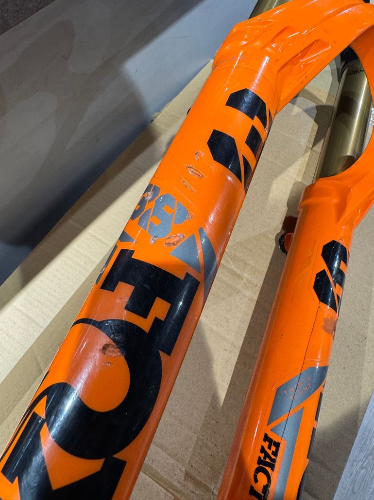 Used Fox 38 Factory Grip 2 Fork Kashima bike — image 16 of 20