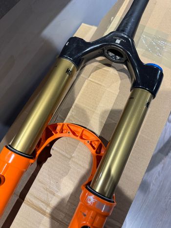 Used Fox 38 Factory Grip 2 Fork Kashima bike — image 7 of 20