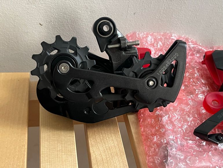 Used Sram Force D2 AXS 2x12v HDR bike — image 7 of 19