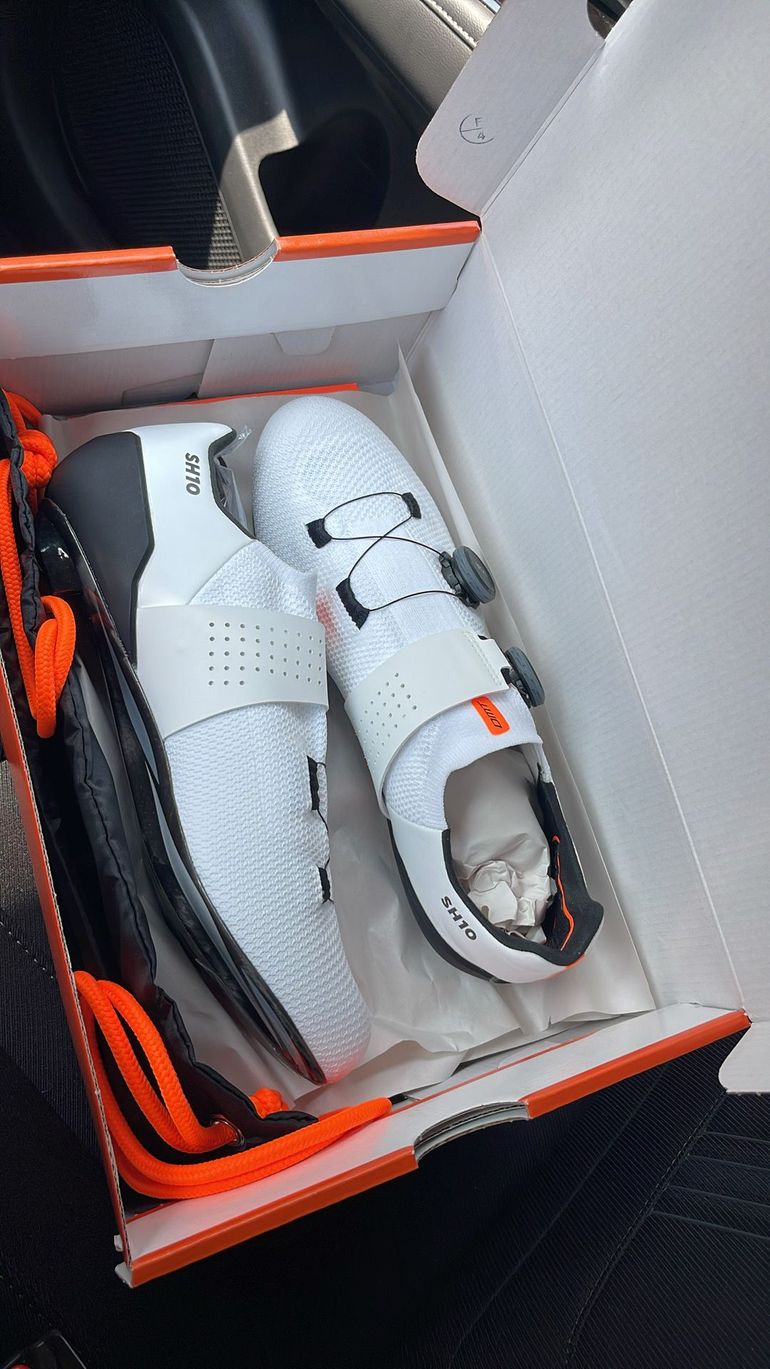 Used Dmt SH10 Road Cycling Shoes 2025 bike — image 1 of 2