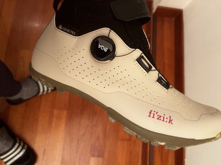 Used Fizik TERRA ARTICA X5 GTX Desert 2025 bike — image 5 of 7