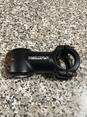 Used 100% Attacco Manubrio MAGIX Cockpit