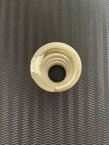 Used Formula Ressort 65mm-300 bike — image 2 of 4