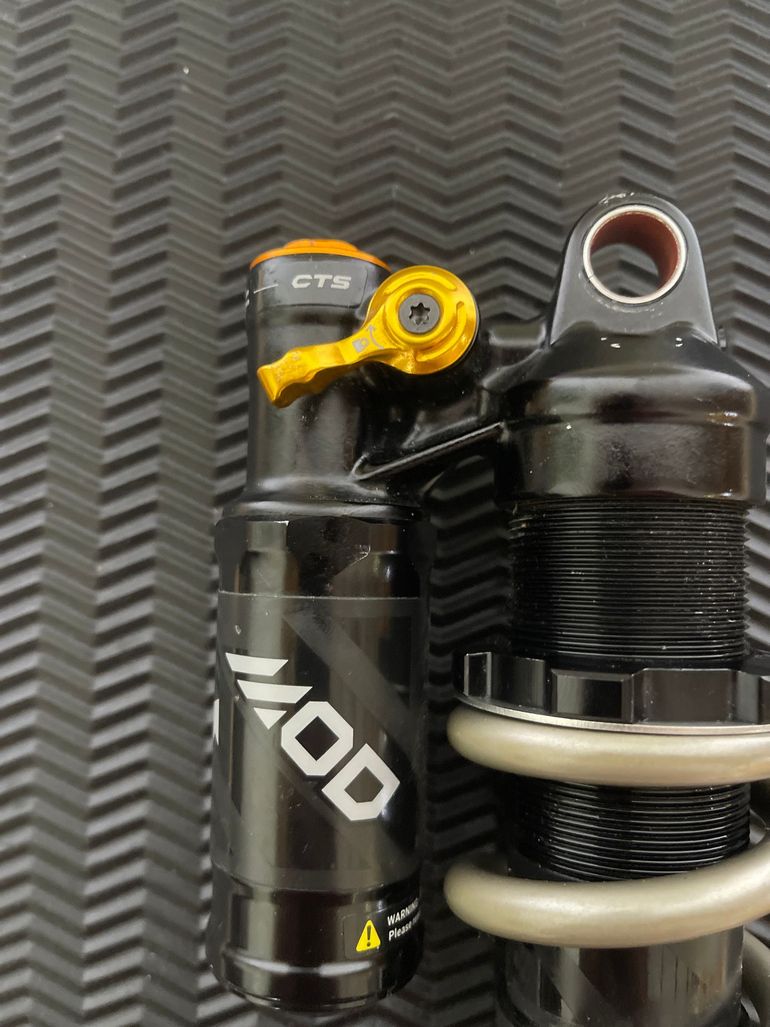 Used Formula MOD Coil Spring Rear Shock bike — image 3 of 6