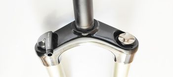 Used Sr Suntour Axon RLR DS Air 27.5" 120mm Fork 15x100mm Steerer 1-1/8" 15QLC32 bike — image 5 of 15