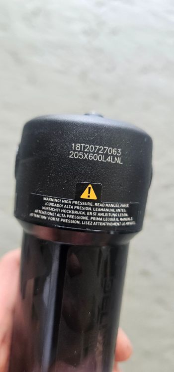 Used RockShox Deluxe Select 2026 bike — image 3 of 5