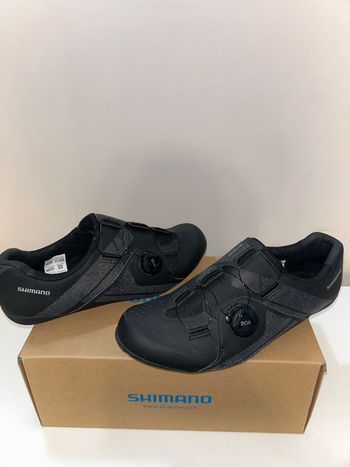 Used Shimano RC3 Cycling Shoes bike — image 4 of 6