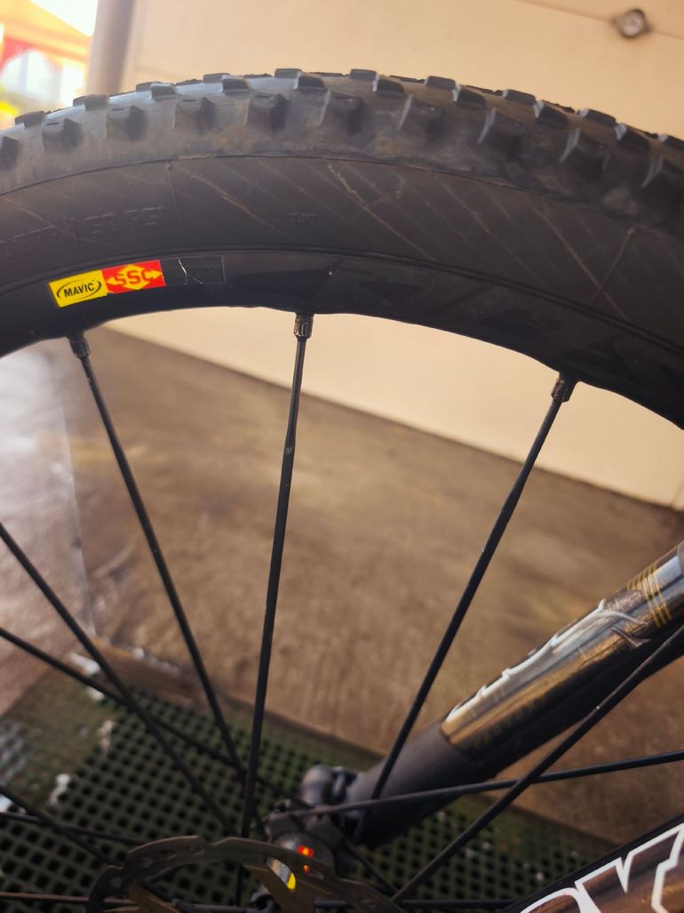 Used Mavic Crossmax SL Carbon Wheelset 2020 bike — image 6 of 9
