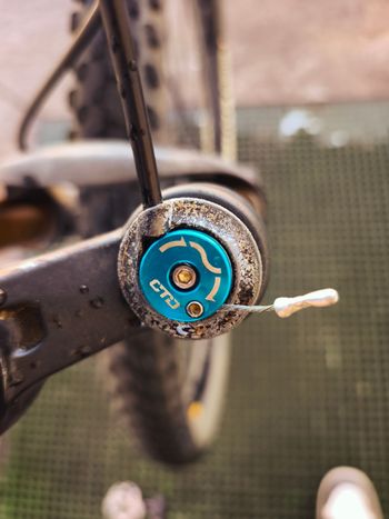 Used Fox Factory Kashima 29 Fork bike — image 7 of 10