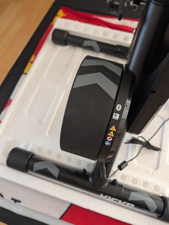 Used Wahoo KICKR CORE Smart Trainer 2024 bike — image 4 of 8