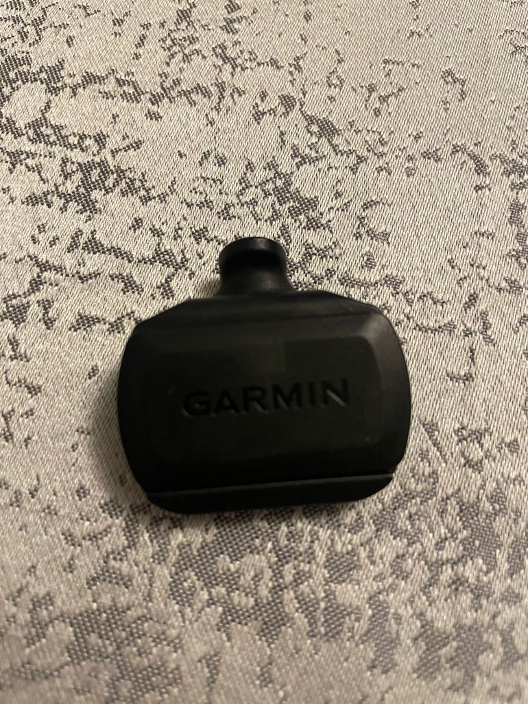 Used Garmin Sensori velocità e cadenza bike — image 2 of 3