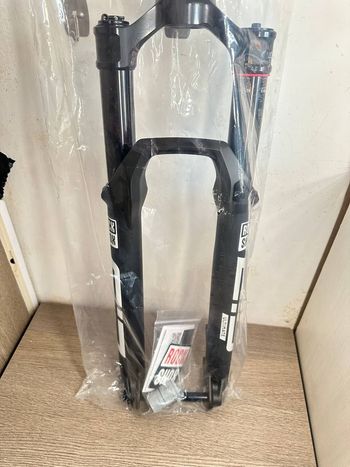 Used RockShox SID Ultimate 2P 2025 bike — image 4 of 7