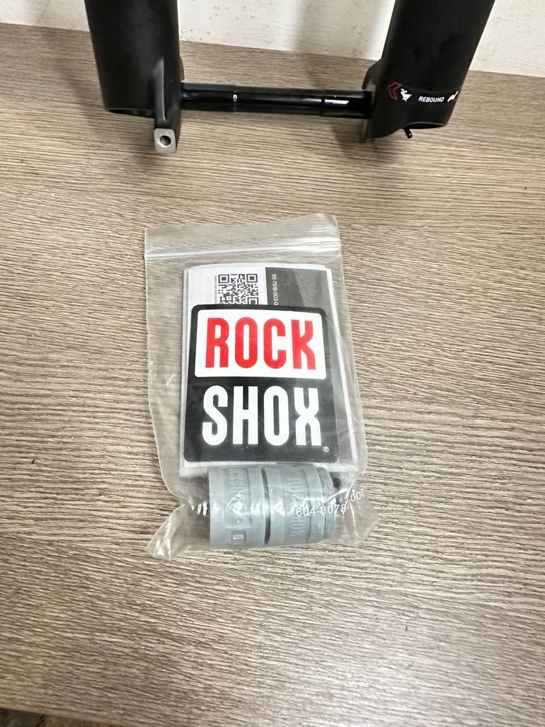 Used RockShox SID Ultimate 2P 2025 bike — image 6 of 7
