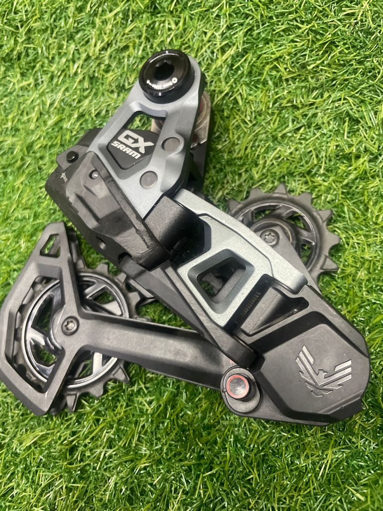 Used Sram GX eTap AXS 12-speed 2025 bike — image 2 of 7