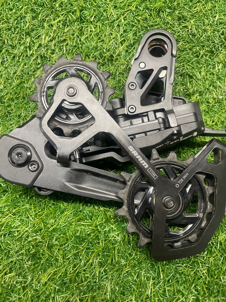 Used Sram GX eTap AXS 12-speed 2025 bike — image 4 of 7
