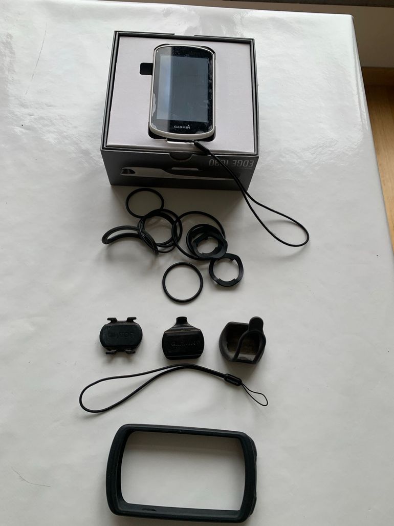 Used Garmin Edge 1030 GPS Bike Computer 2020 bike — image 2 of 3