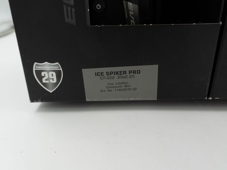 Used Schwalbe Ice Spiker Pro 57-622 29x2.25 LiteSkin WiC bike — image 2 of 3