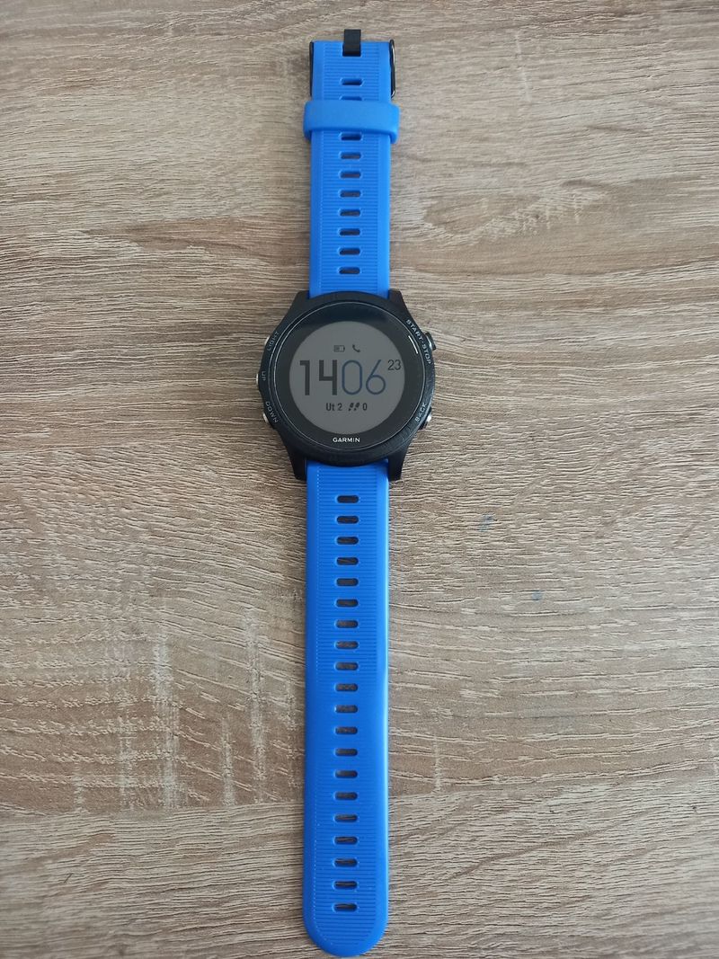 Used Garmin Forerunner 935 GPS Watch 2017 Electronics