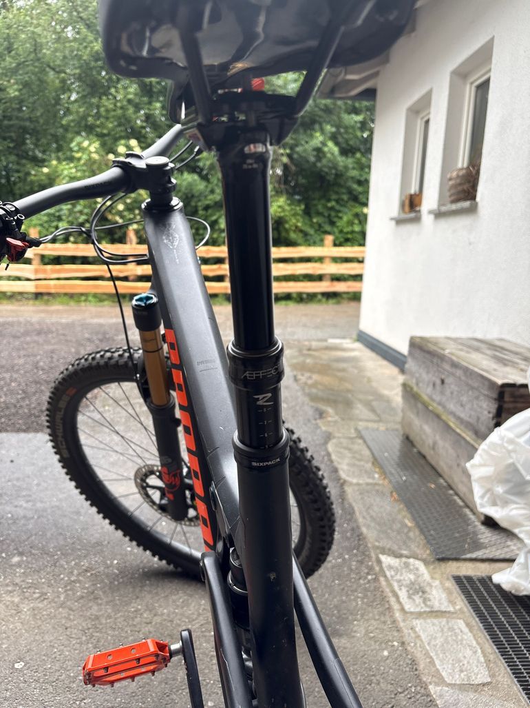 Used Race Face dropperpost + dropper lever 2025 bike — image 1 of 4