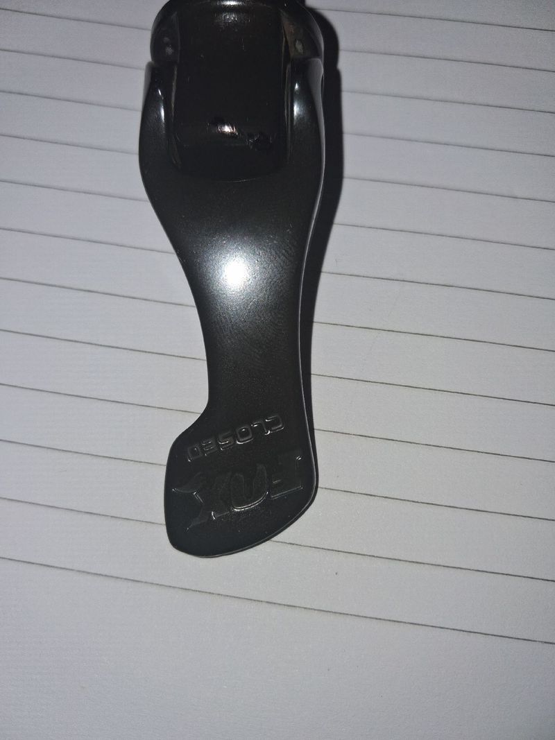 Used Fox 15mm Thru Axle 2025 bike — image 3 of 4
