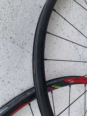 Used Roval Rodas Control SL 29 2016 bike — image 8 of 10
