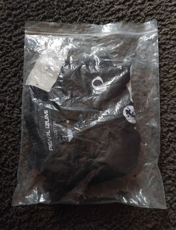 Used Pearl Izumi SiS Elite Cycling Wind Vest bike — image 4 of 4