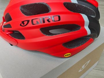 Used Giro Hale MIPS 2025 bike — image 8 of 12