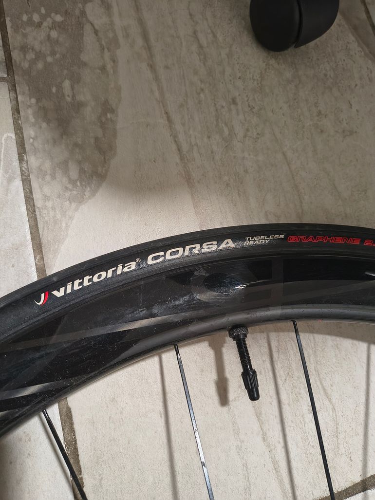 Used Deda Elementi RS4 DB 38mm Carbon Disc Brake Wheelset 2023 bike — image 5 of 6